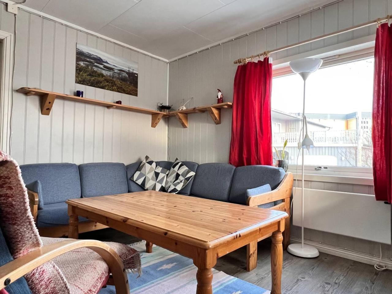 Apartamento Blue House I At The End Of The World Mehamn Exterior foto