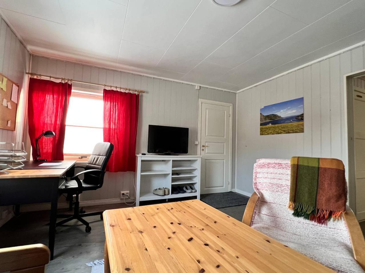 Apartamento Blue House I At The End Of The World Mehamn Exterior foto